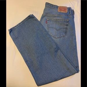 EUC Levi’s 569. 36x32  loose/Straight men’s jeans